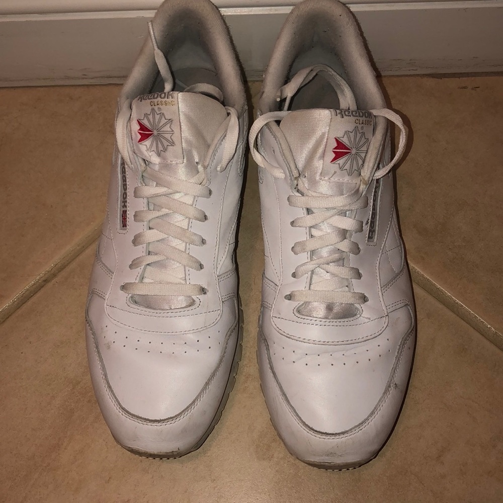 Reebok white tennis shoes